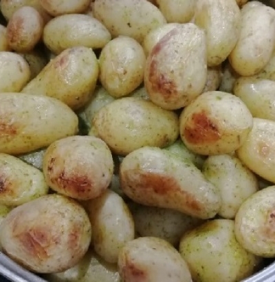 GMW Spitbraai Garlic Potatoes